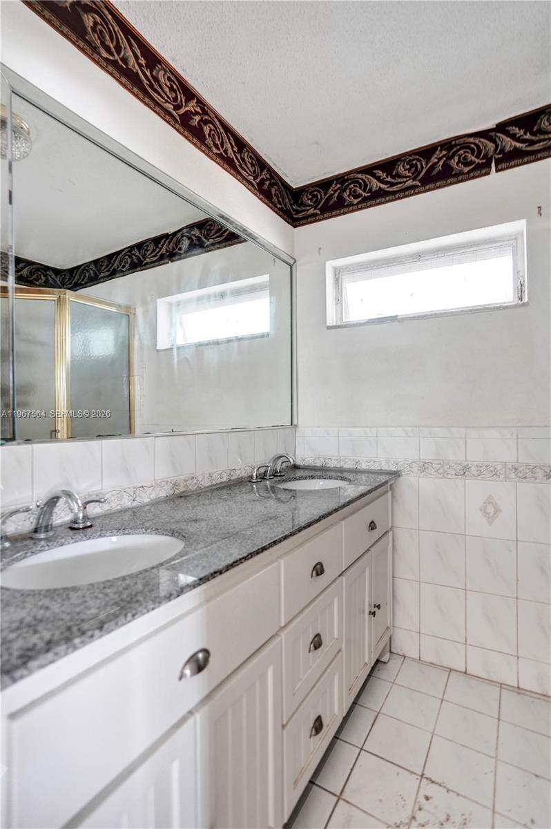 Lauderdale Lakes | 4966 39th St N/A | Picture 16