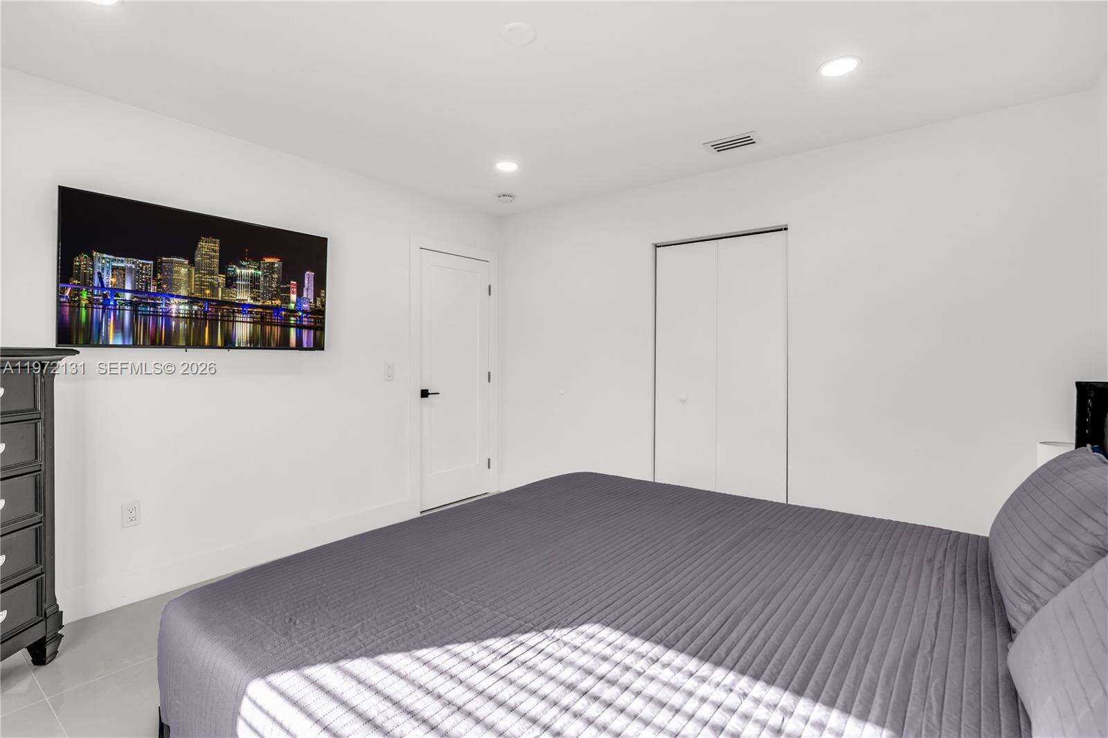 Miami | 348 117th St N/A | Picture 25