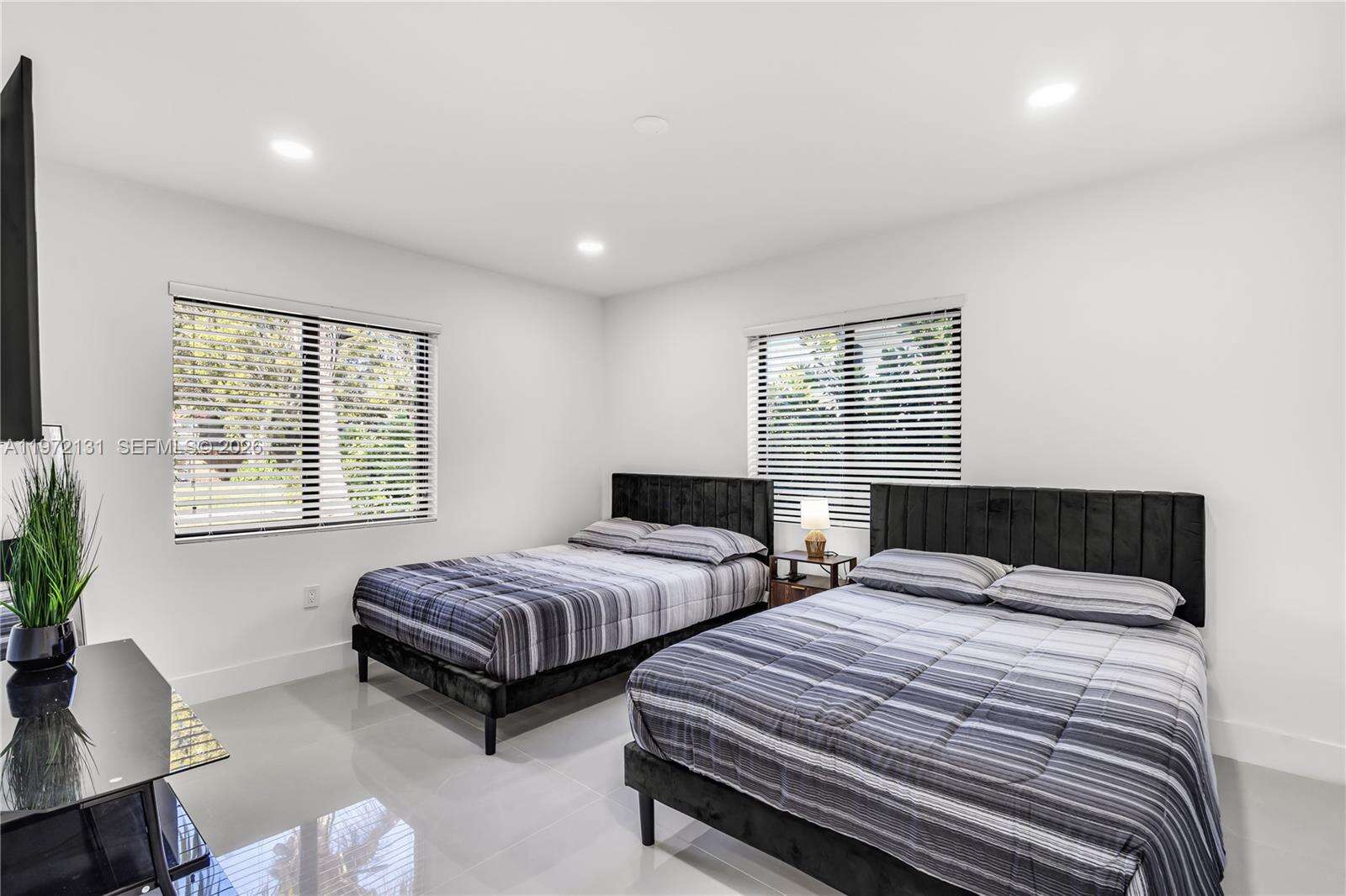 Miami | 348 117th St N/A | Picture 29