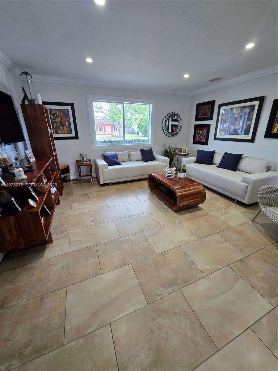 Miami | 8620 85th Ave N/A | Picture 13