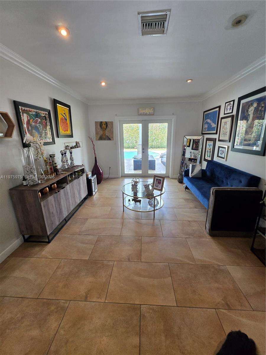 Miami | 8620 85th Ave N/A | Picture 5