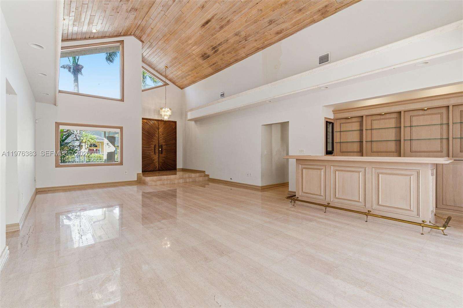 Miami | 9930 145th St N/A | Picture 14