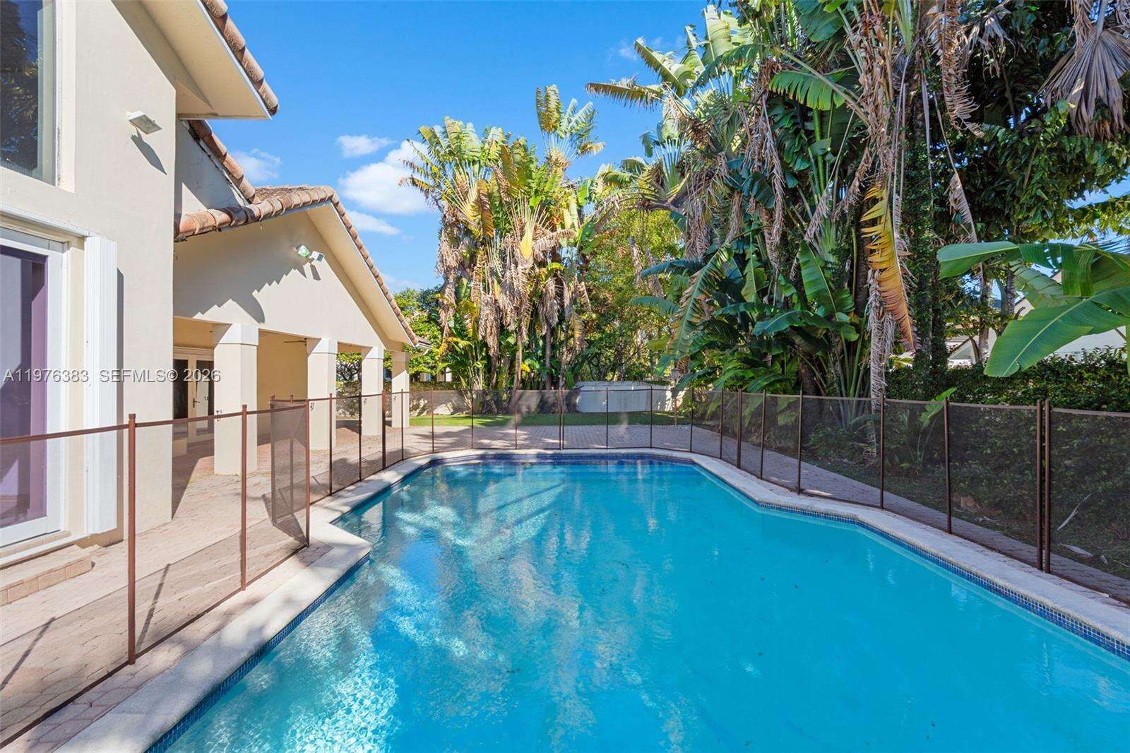 Miami | 9930 145th St N/A | Picture 71