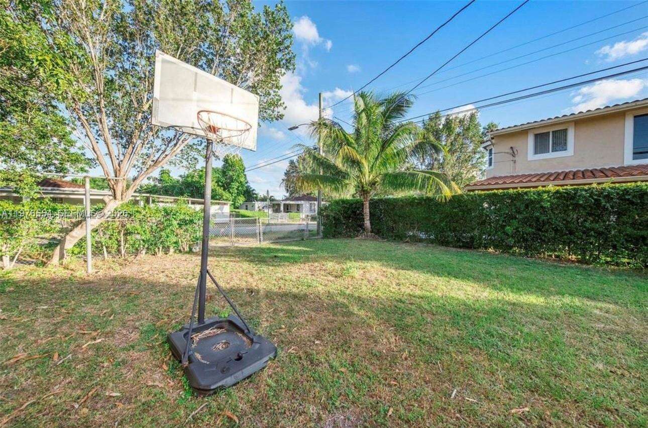 Miami | 5300 6th St N/A | Picture 2