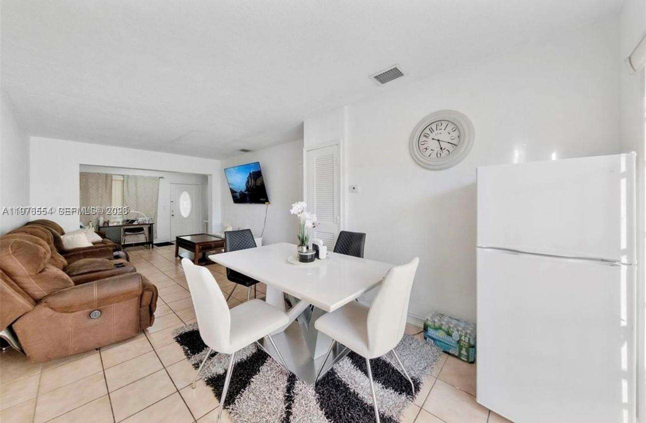 Miami | 5300 6th St N/A | Picture 14