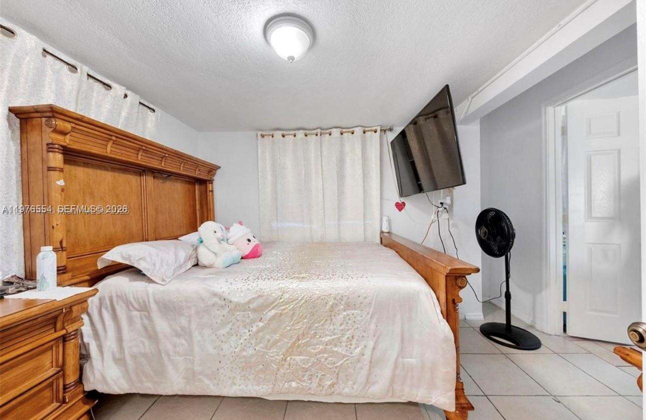 Miami | 5300 6th St N/A | Picture 18