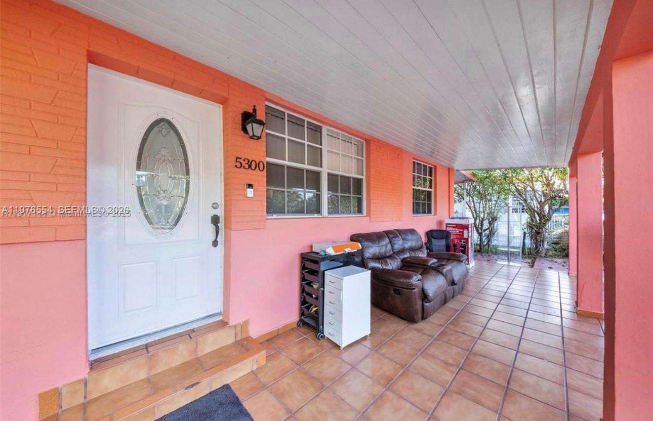 Miami | 5300 6th St N/A | Picture 8