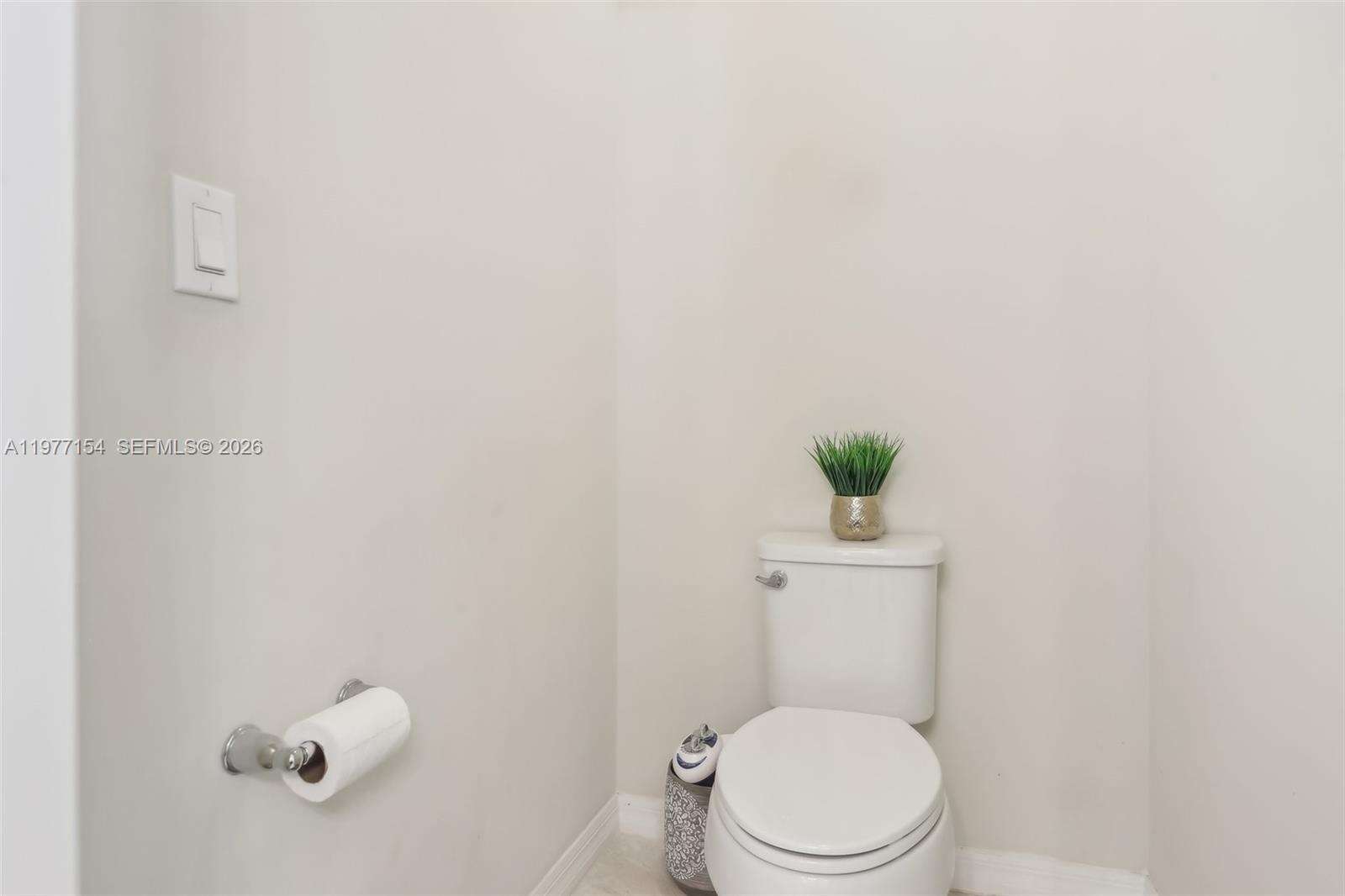 Hollywood | 1402 Myrtle Oak Ter N/A | Picture 26