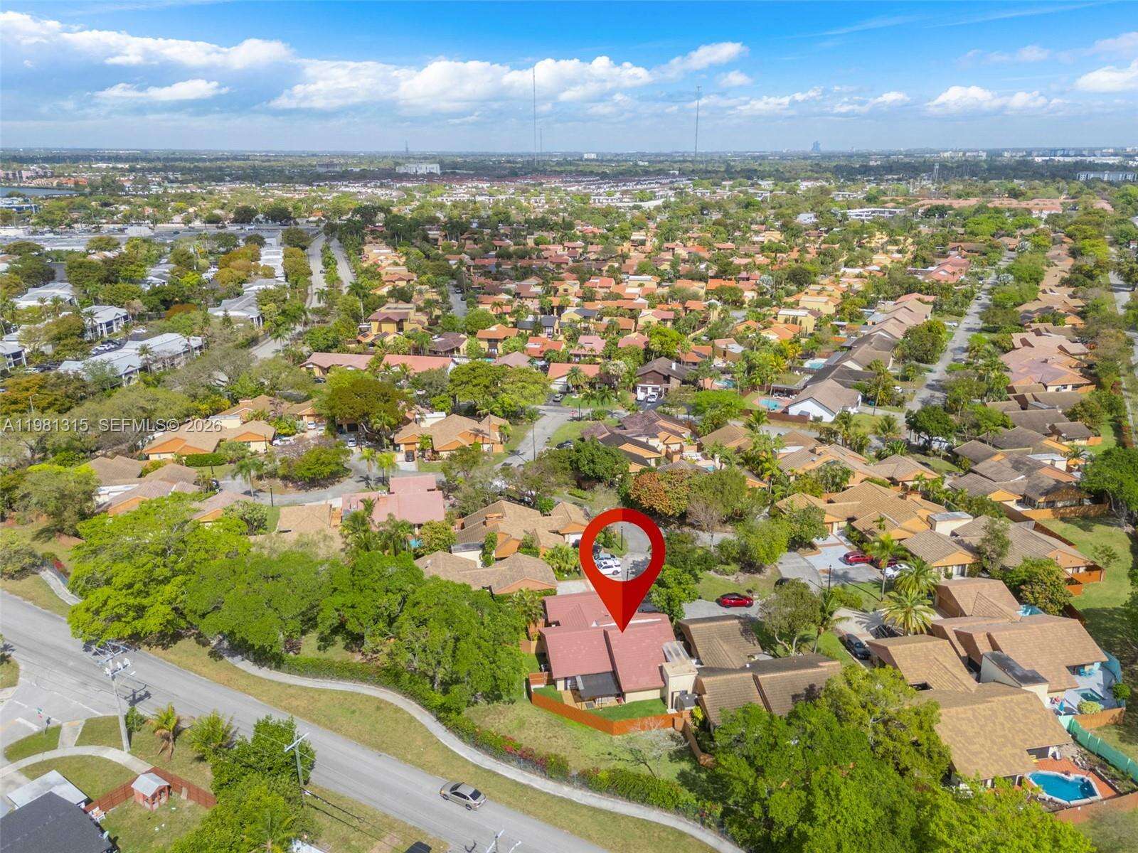 Miami | 19951 10th Place Way N/A | Picture 38
