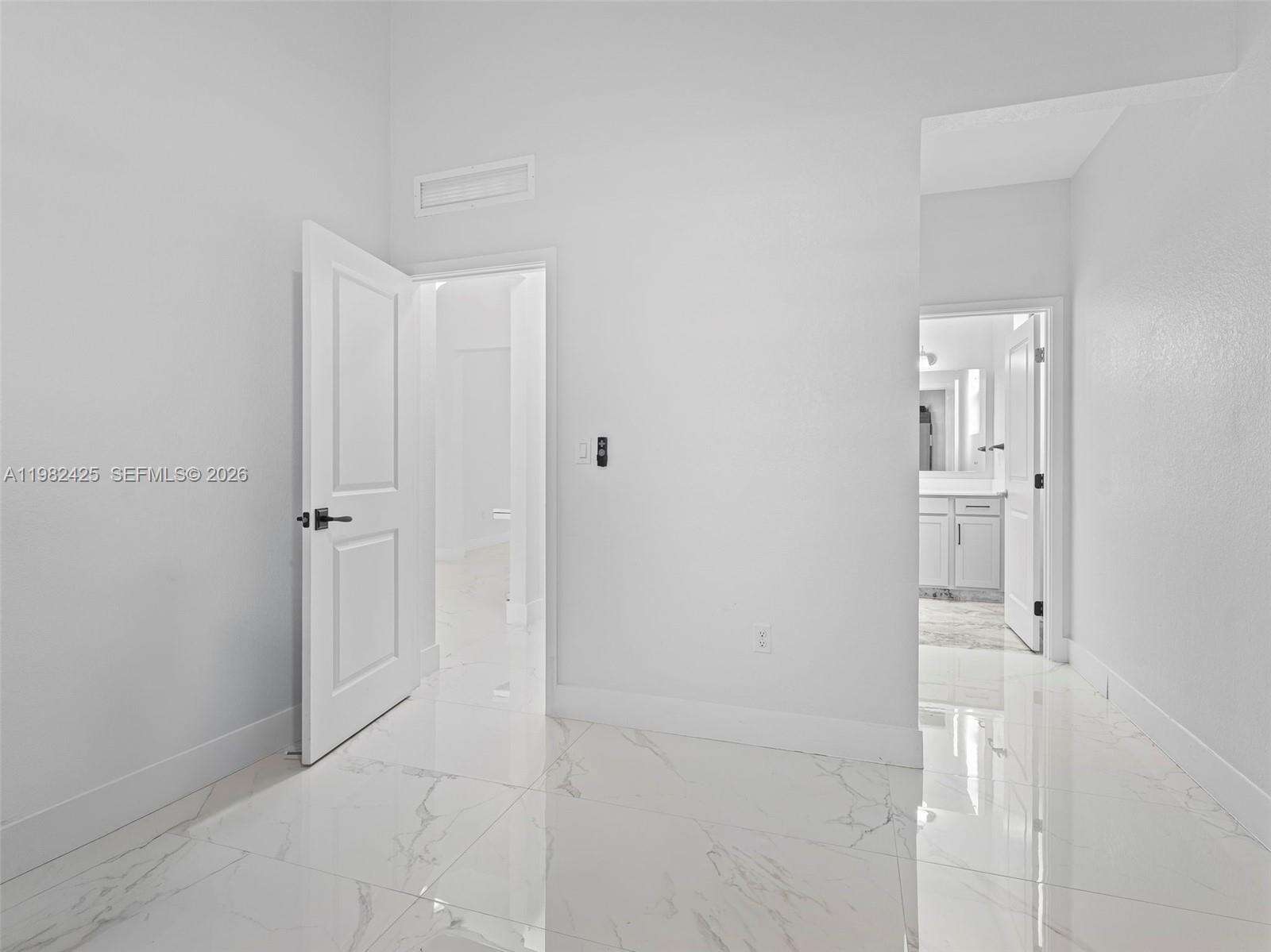 Miami | 14478 21st St N/A | Picture 26