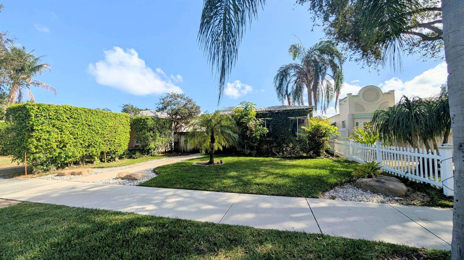 Hollywood | 1626 Tyler N/A | Picture 1