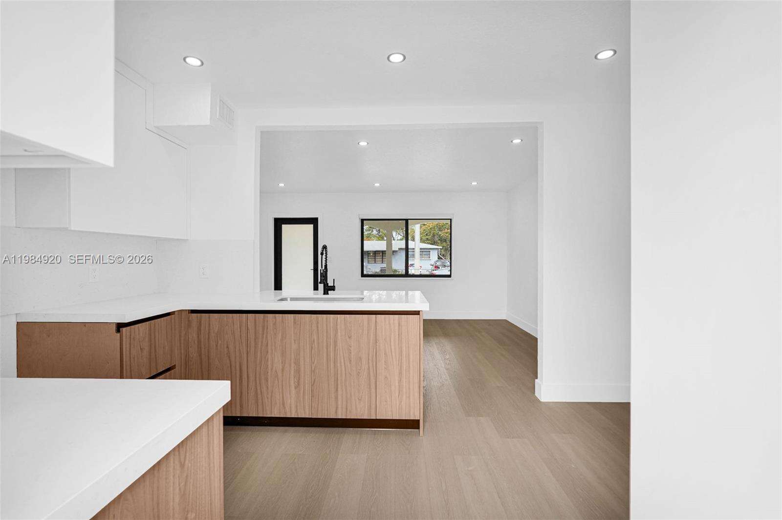 Miami | 1830 135th St N/A | Picture 37