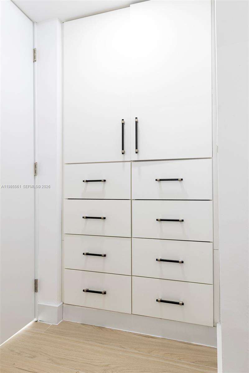 Miami | 2397 13th St N/A | Picture 18