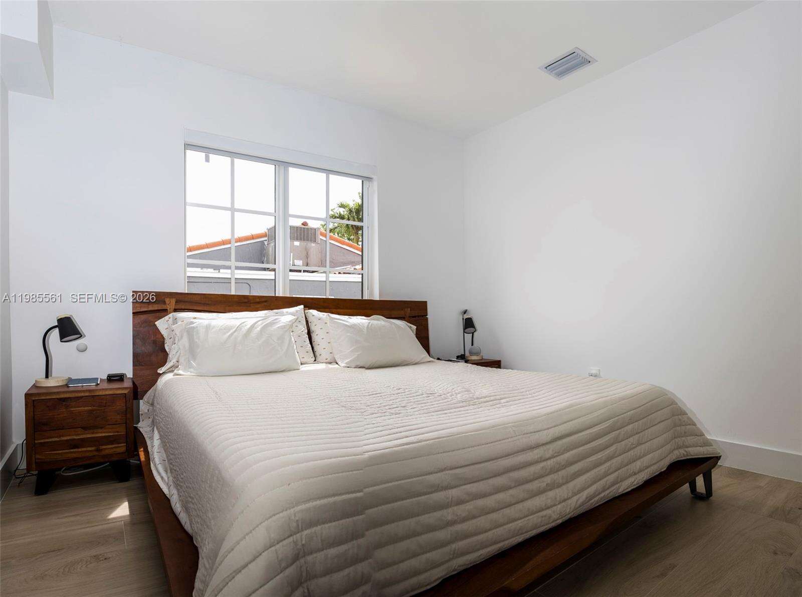 Miami | 2397 13th St N/A | Picture 19