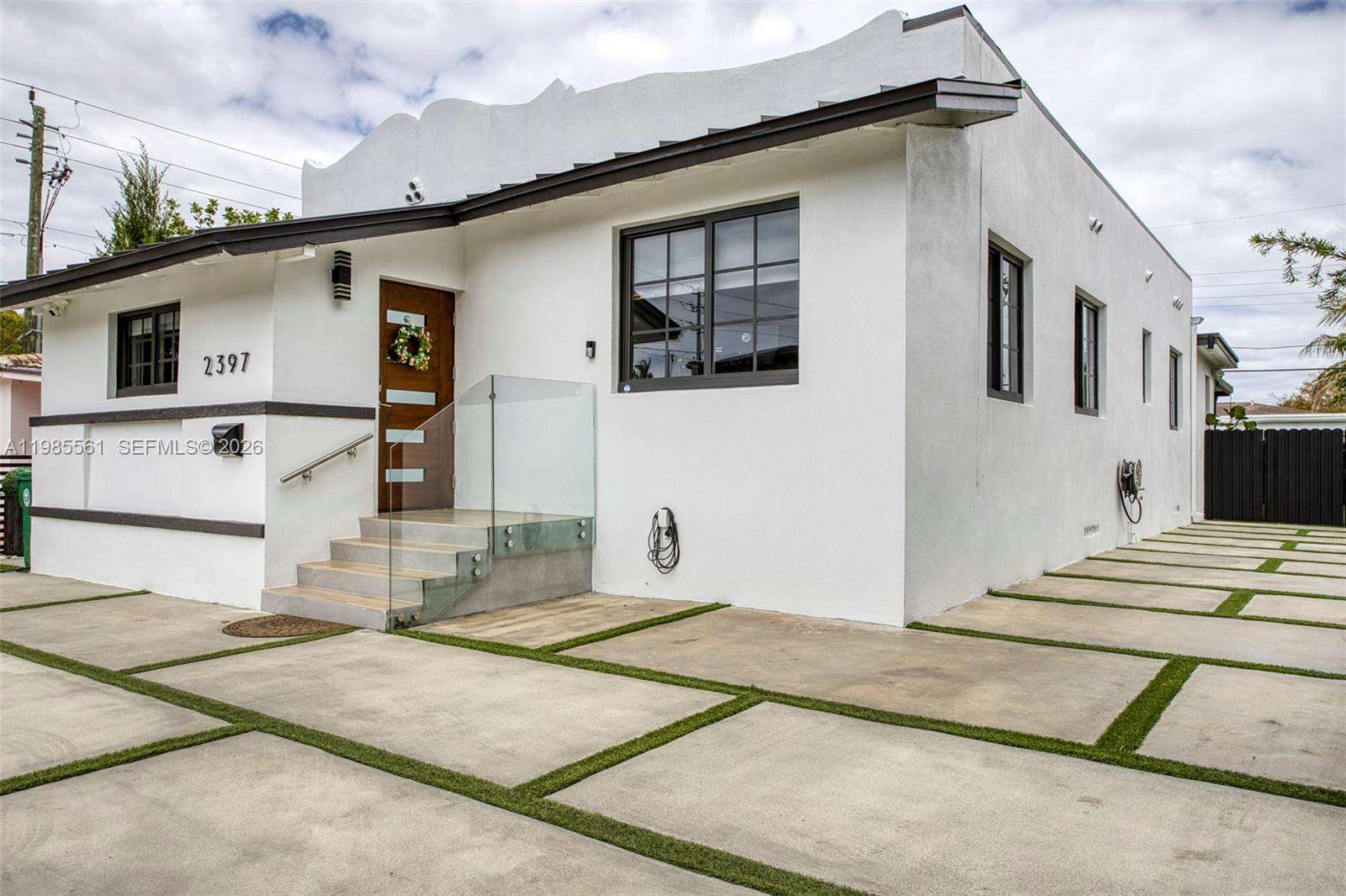 Miami | 2397 13th St N/A | Picture 8