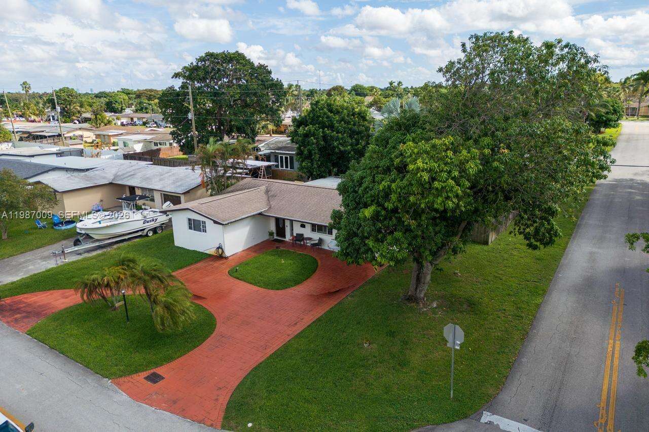 Pembroke Pines | 8740 11th St N/A | Picture 21