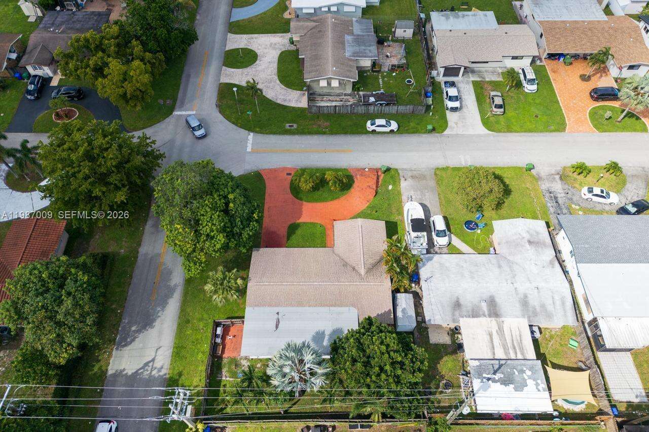 Pembroke Pines | 8740 11th St N/A | Picture 24