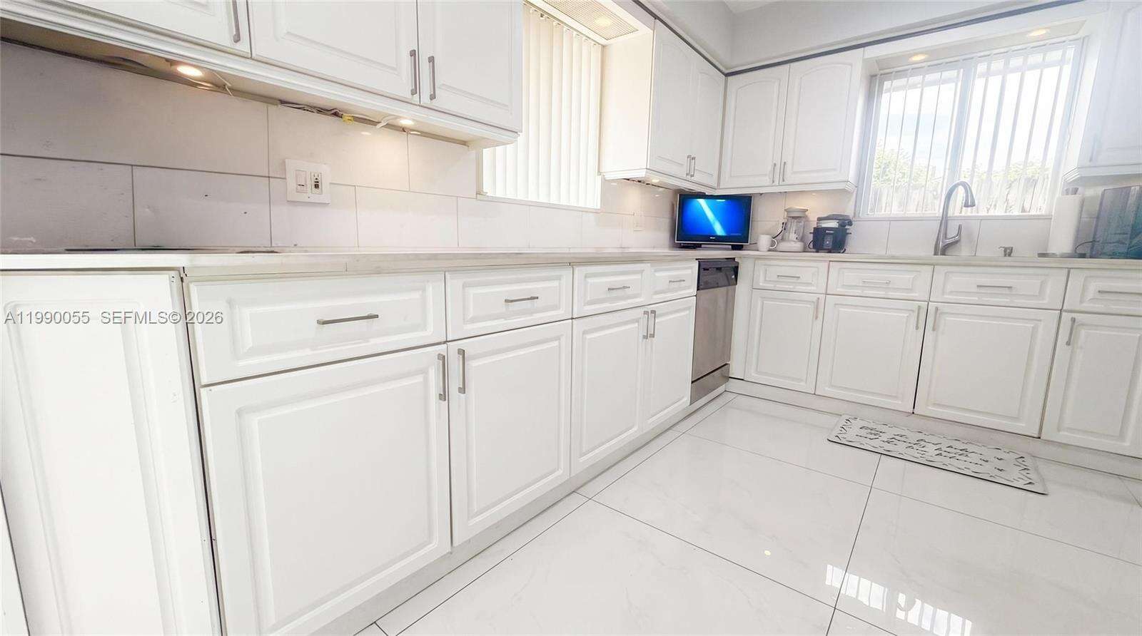 Dania Beach | 136 2nd Ct N/A | Picture 9