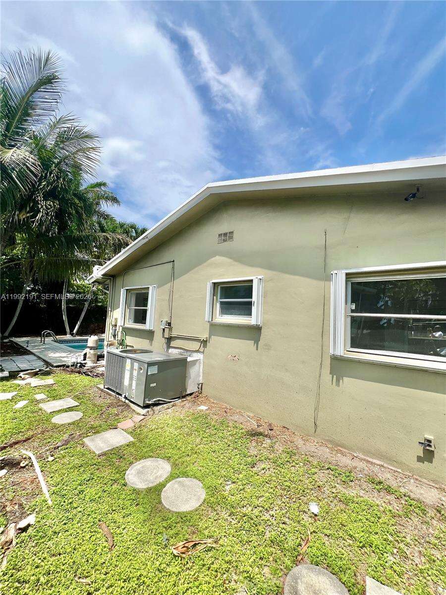 Oakland Park | 2031 32nd St N/A | Picture 16
