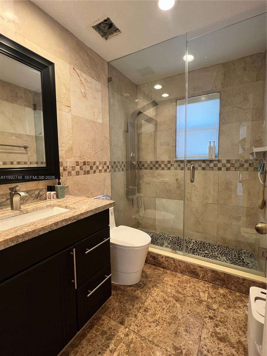 Miami | 5513 164th Ct N/A | Picture 15