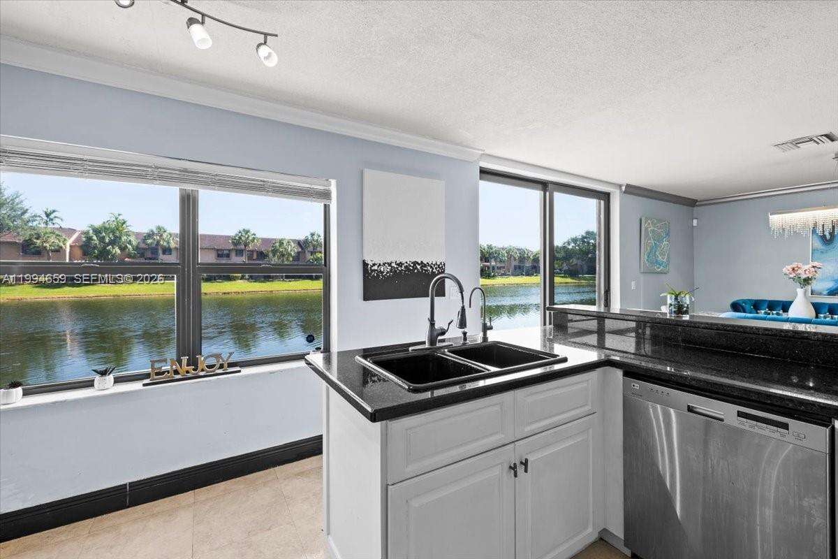 Plantation | 10740 16th Ct N/A | Picture 9