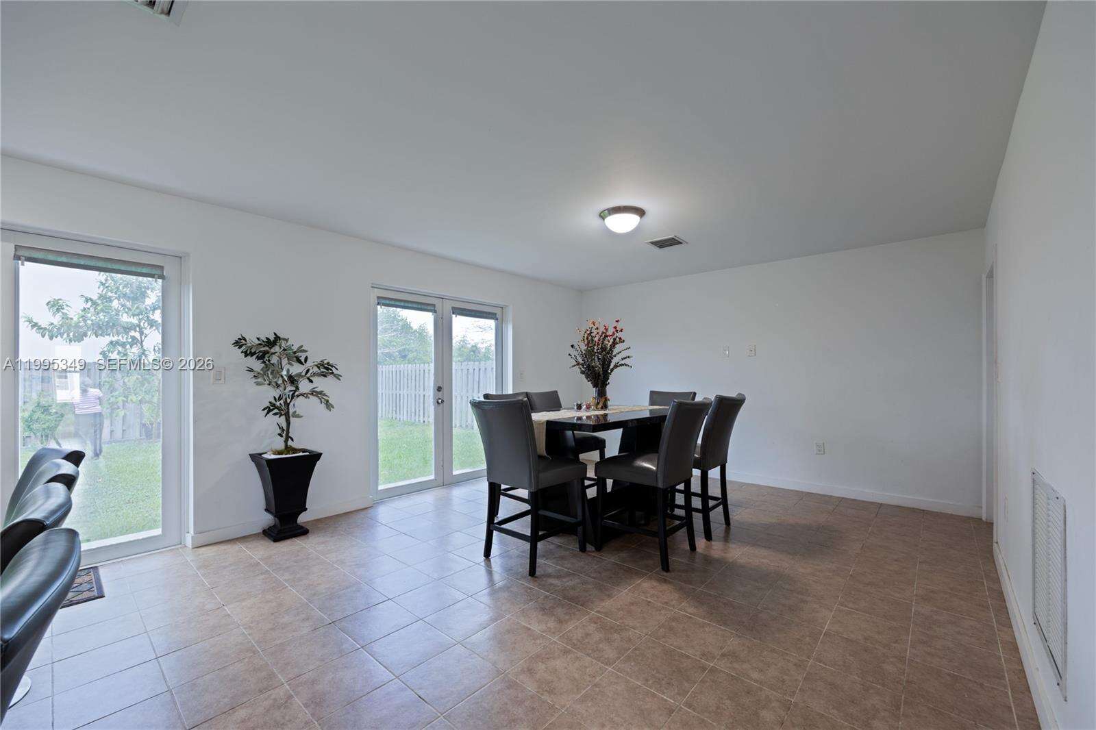 Miami | 17970 105th Ave N/A | Picture 13