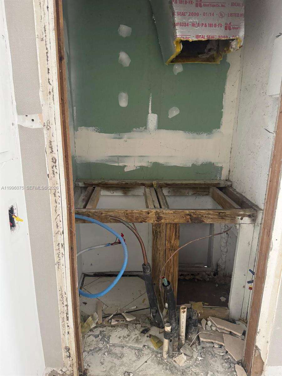Miami | 290 125th Ave N/A | Picture 11
