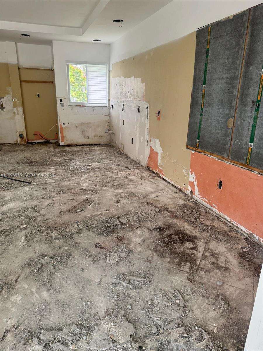 Miami | 290 125th Ave N/A | Picture 15