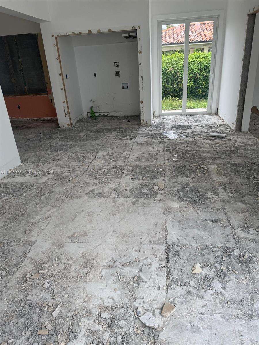 Miami | 290 125th Ave N/A | Picture 18