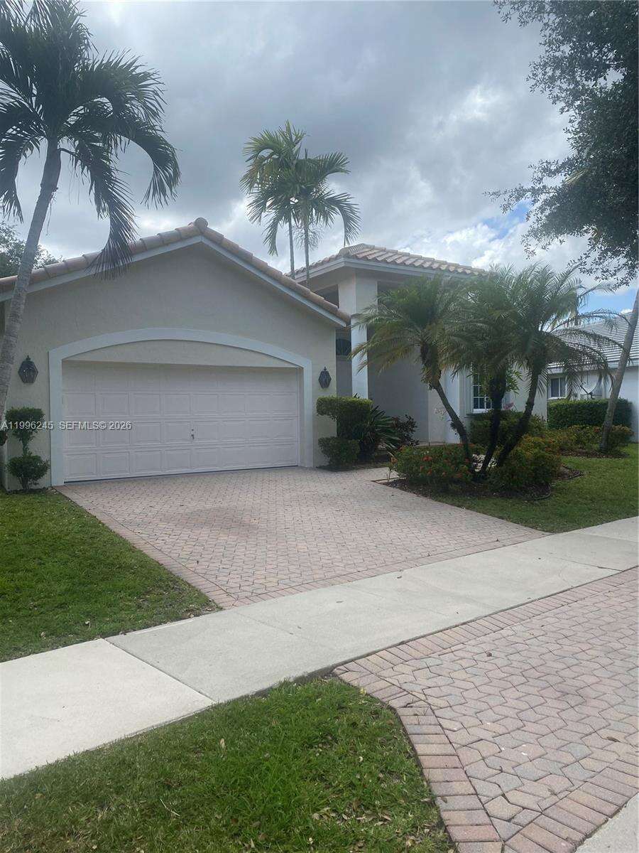 Weston | 3066 Lakewood Cir N/A | Picture 2
