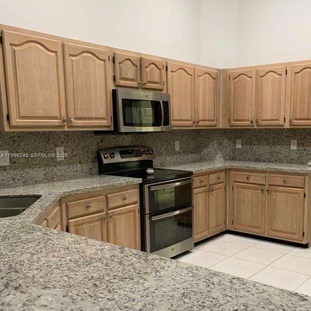 Weston | 3066 Lakewood Cir N/A | Picture 11