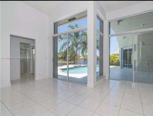 Weston | 3066 Lakewood Cir N/A | Picture 9