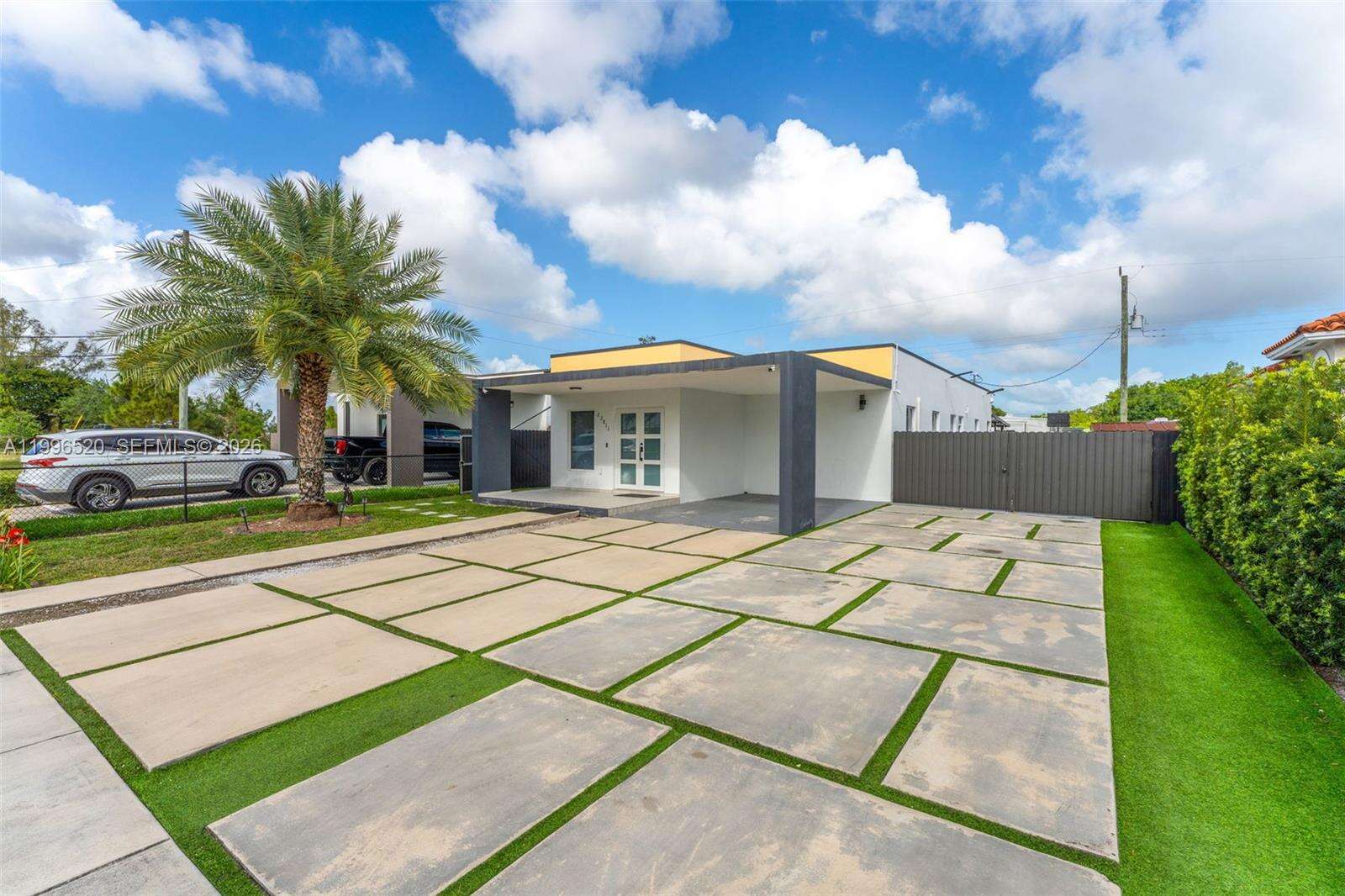 Miami | 22811 123rd Ave N/A | Picture 2