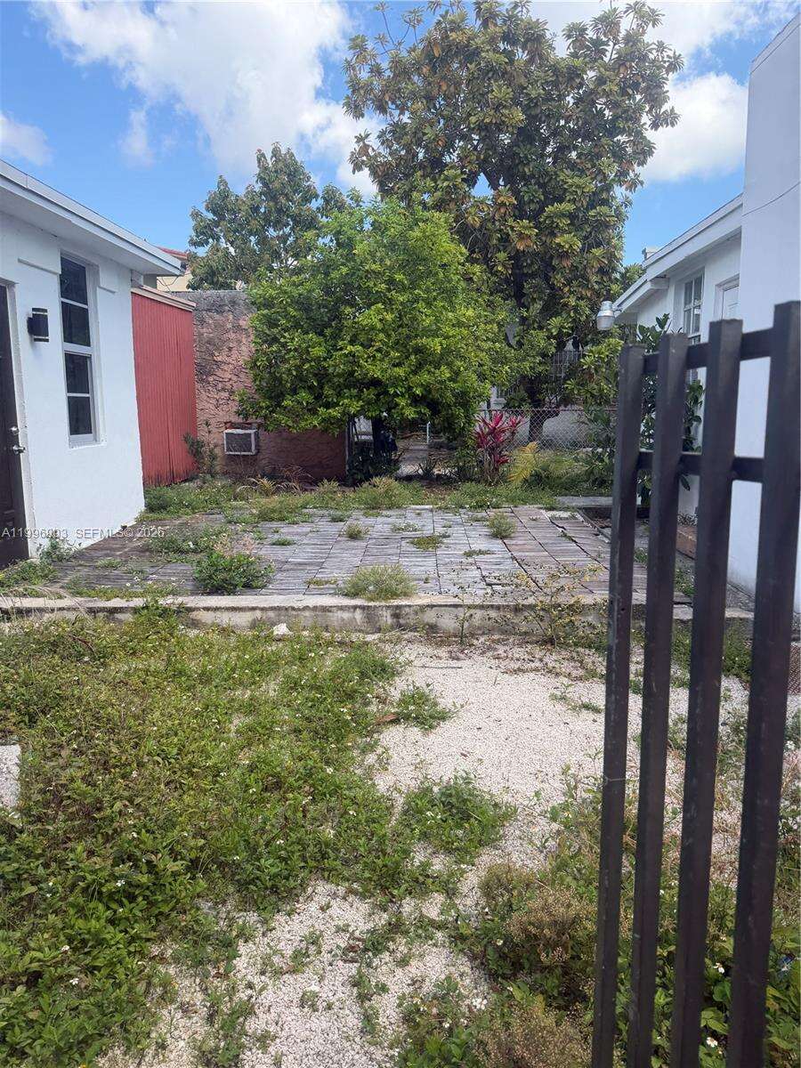 Miami | 634 10th Ave N/A | Picture 12
