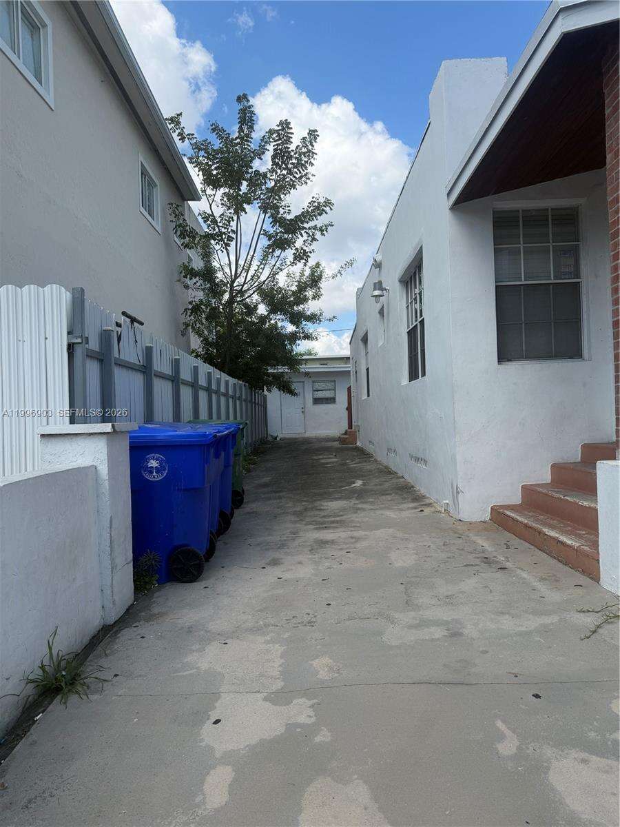 Miami | 634 10th Ave N/A | Picture 4