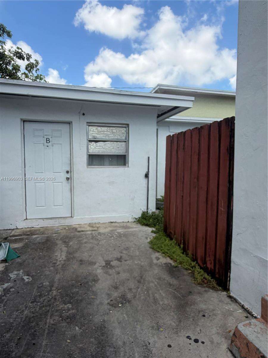Miami | 634 10th Ave N/A | Picture 5