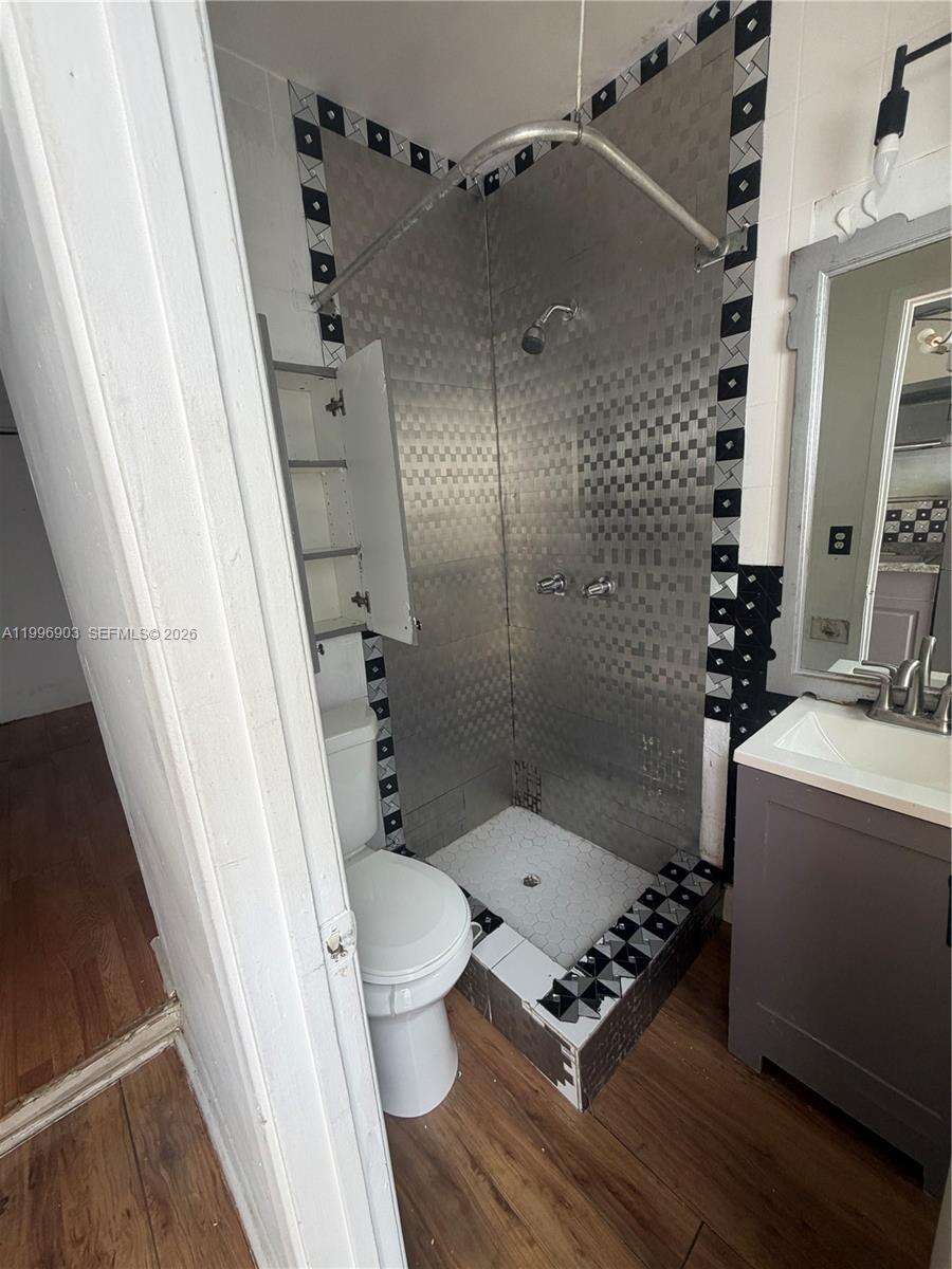 Miami | 634 10th Ave N/A | Picture 8