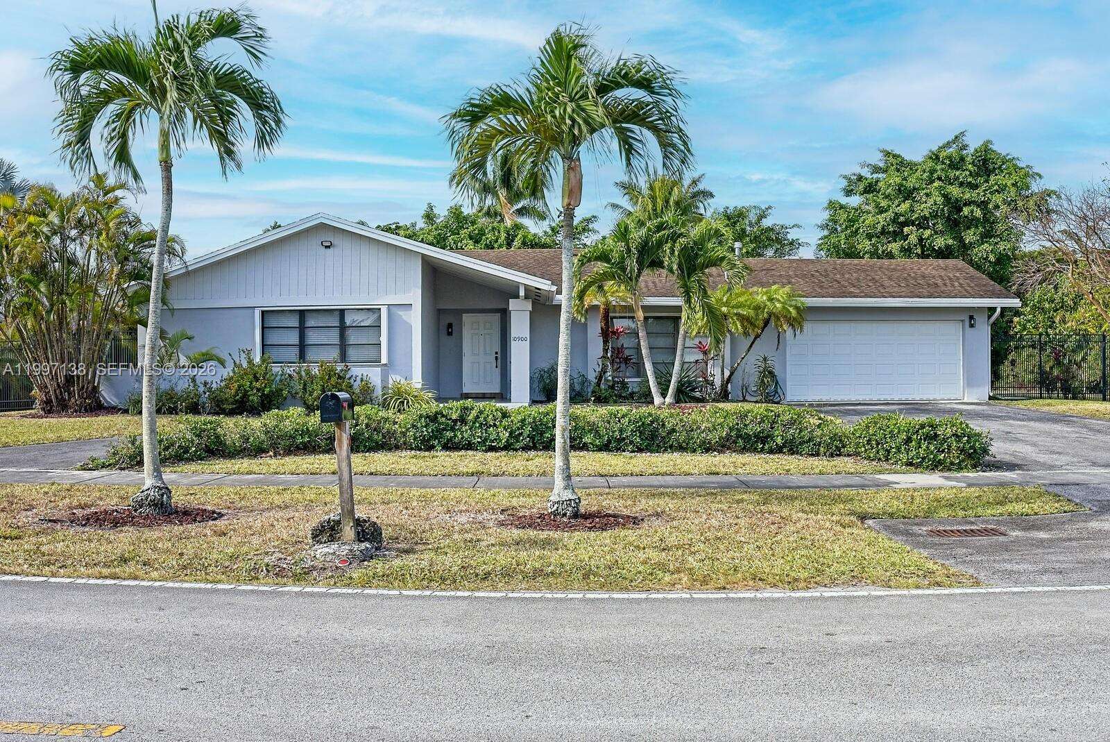 Miami | 10900 124th Rd N/A | Picture 1