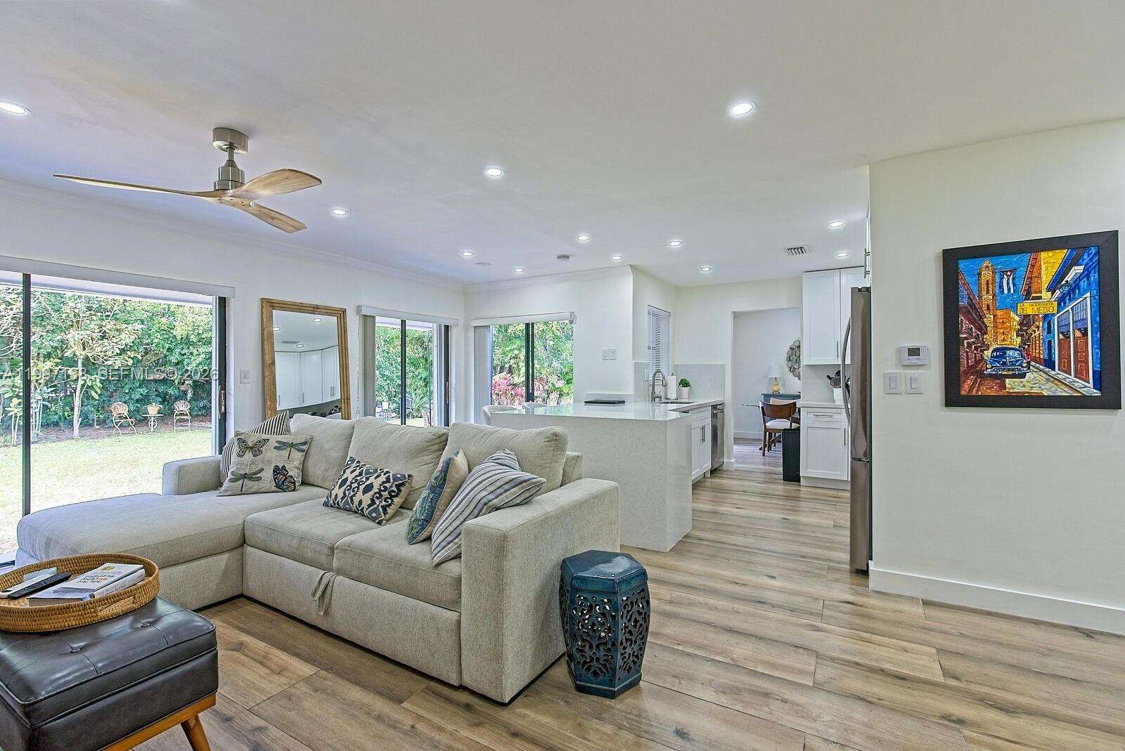 Miami | 10900 124th Rd N/A | Picture 10