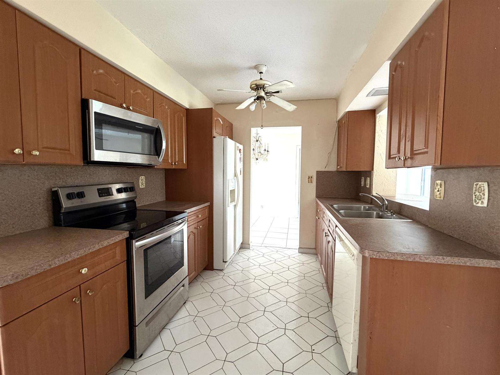 Tamarac | 9210 73rd N/A | Picture 4