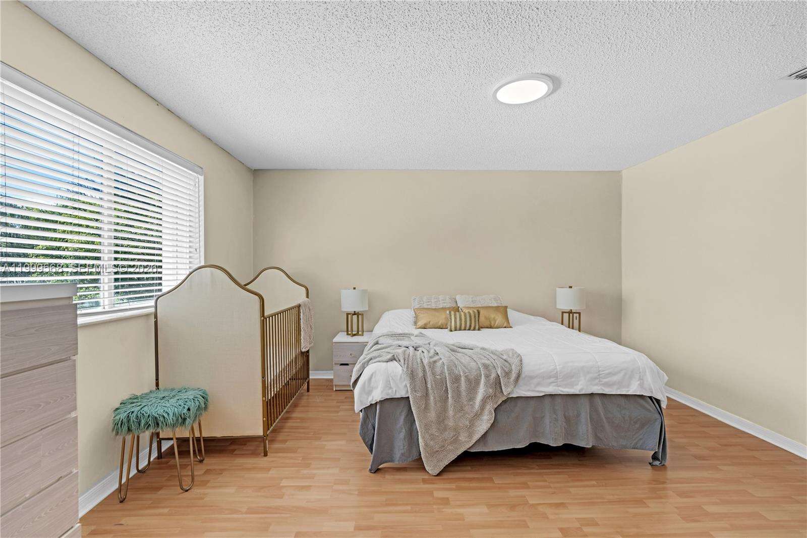 Miami | 13790 174th St N/A | Picture 19