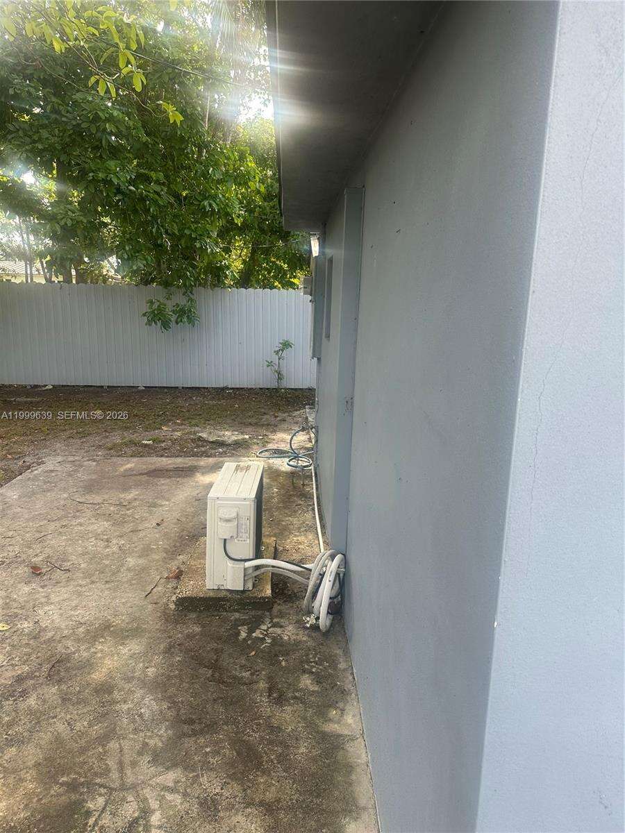 Miami | 1790 112th St N/A | Picture 6