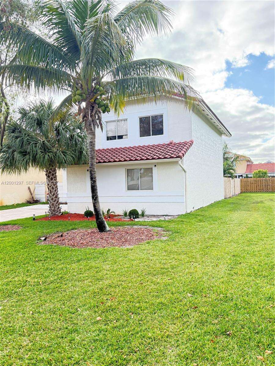 Hialeah | 18318 61st Ct N/A | Picture 2