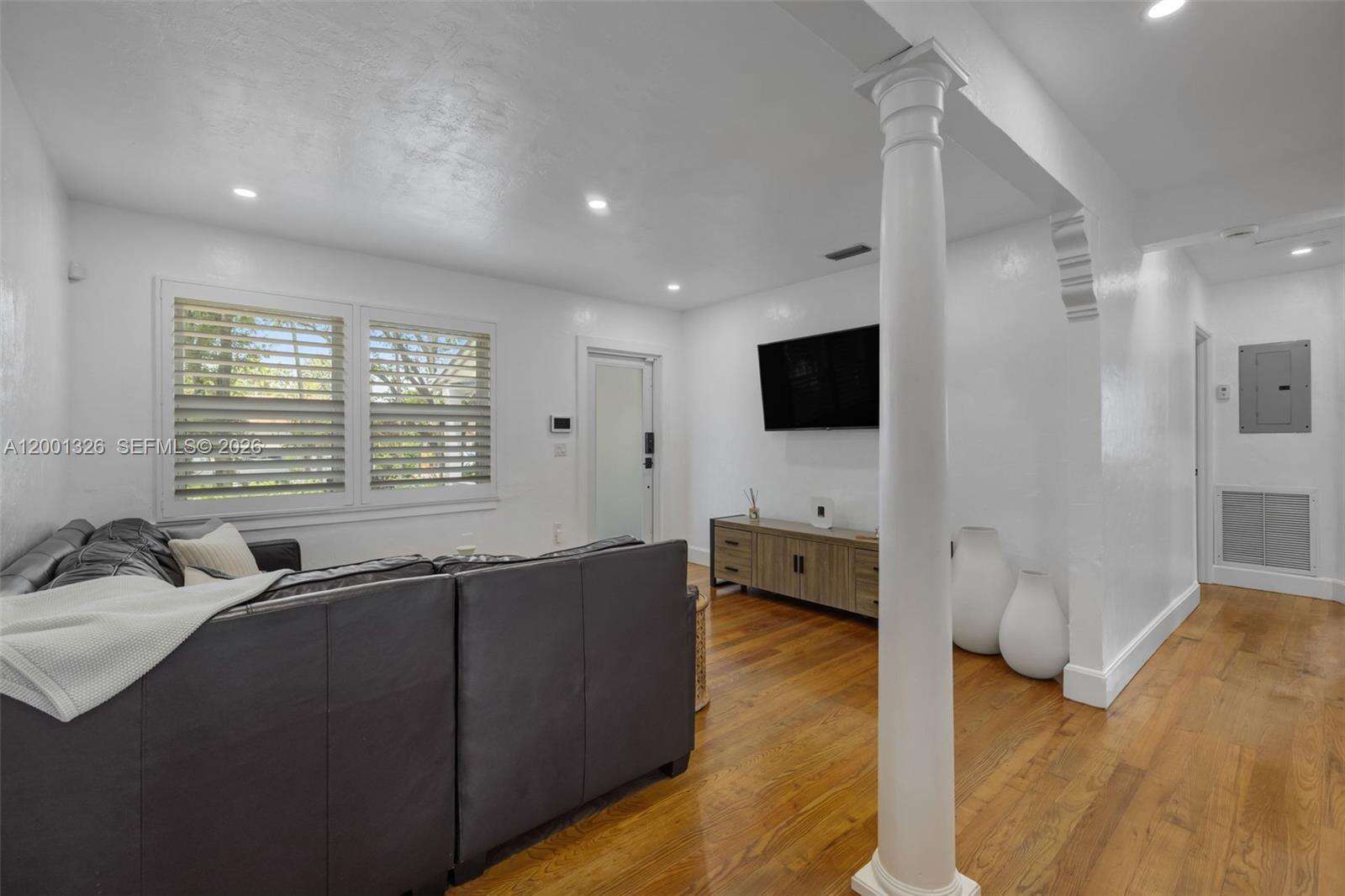 Miami | 6382 38th St N/A | Picture 12