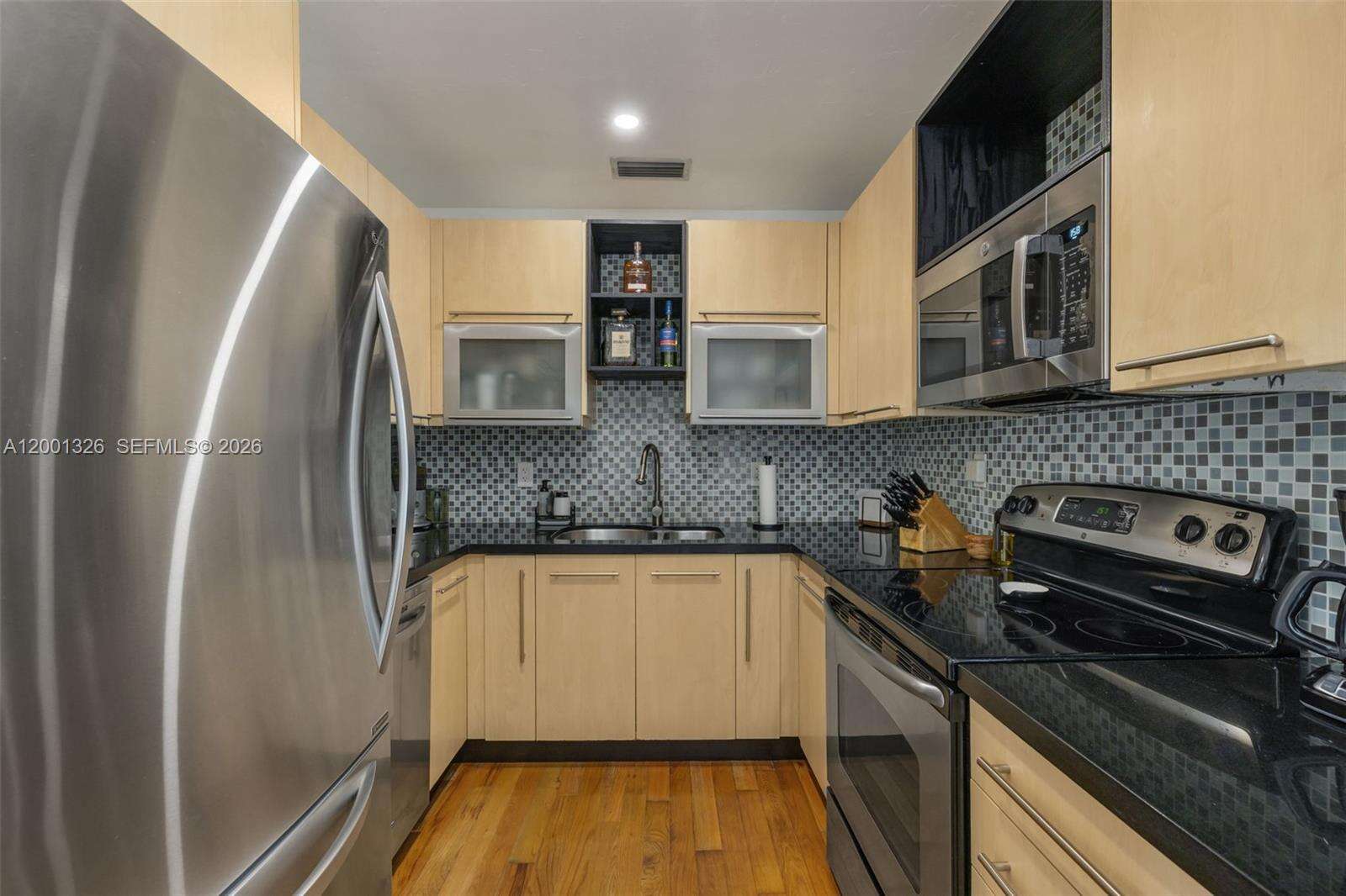 Miami | 6382 38th St N/A | Picture 14
