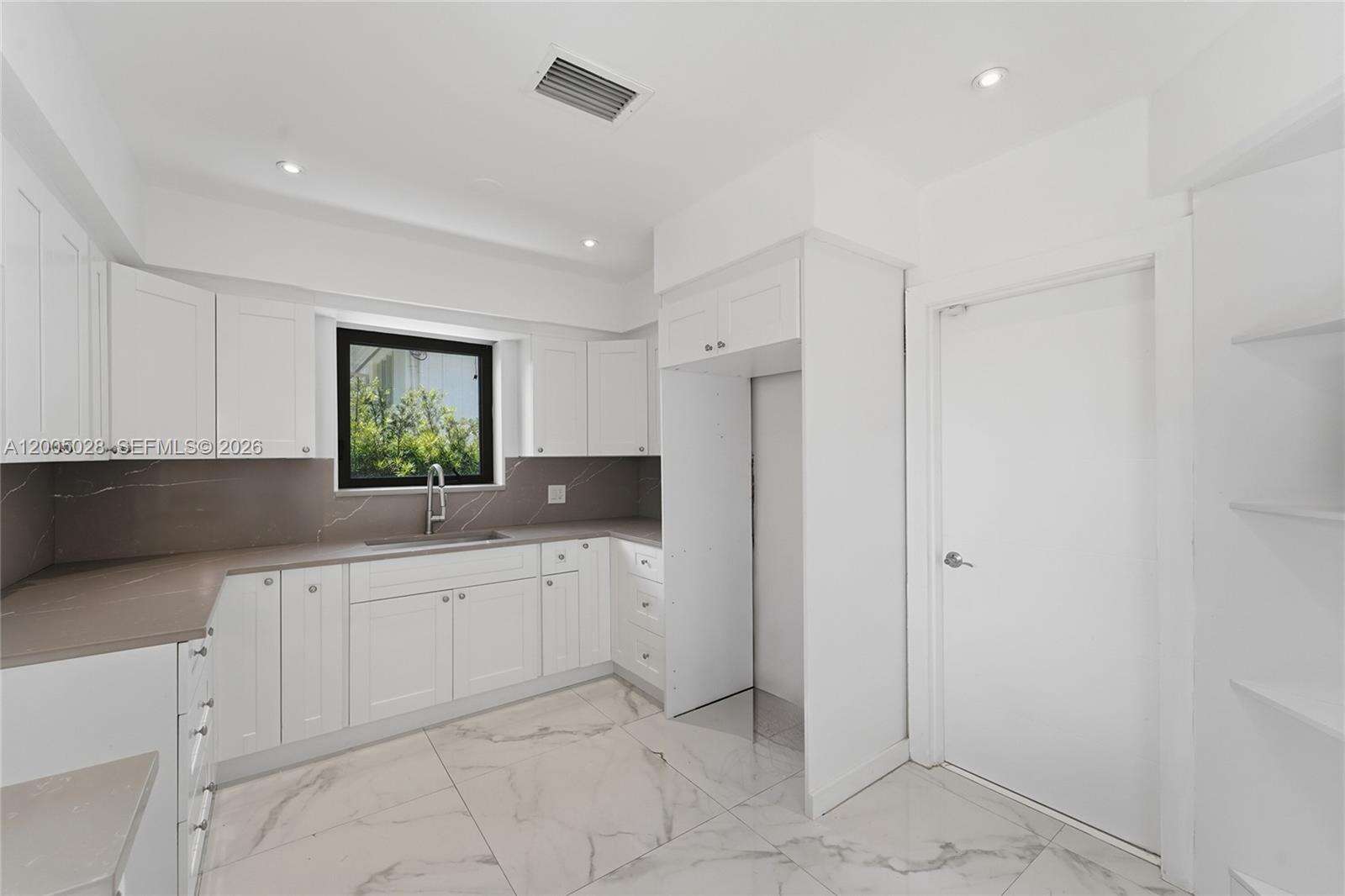 Miami Shores | 1020 98th St N/A | Picture 17