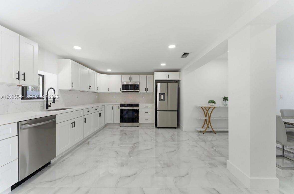 North Miami Beach | 1810 161st St N/A | Picture 10