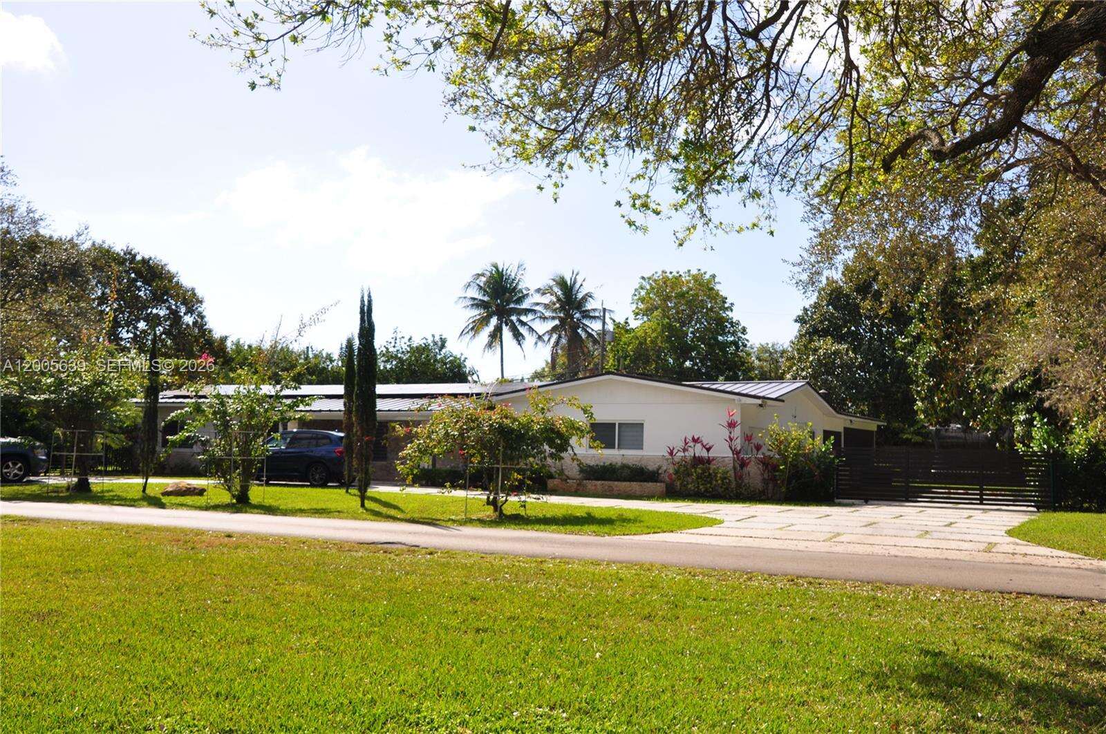 Pinecrest | 7400 116th St N/A | Picture 1