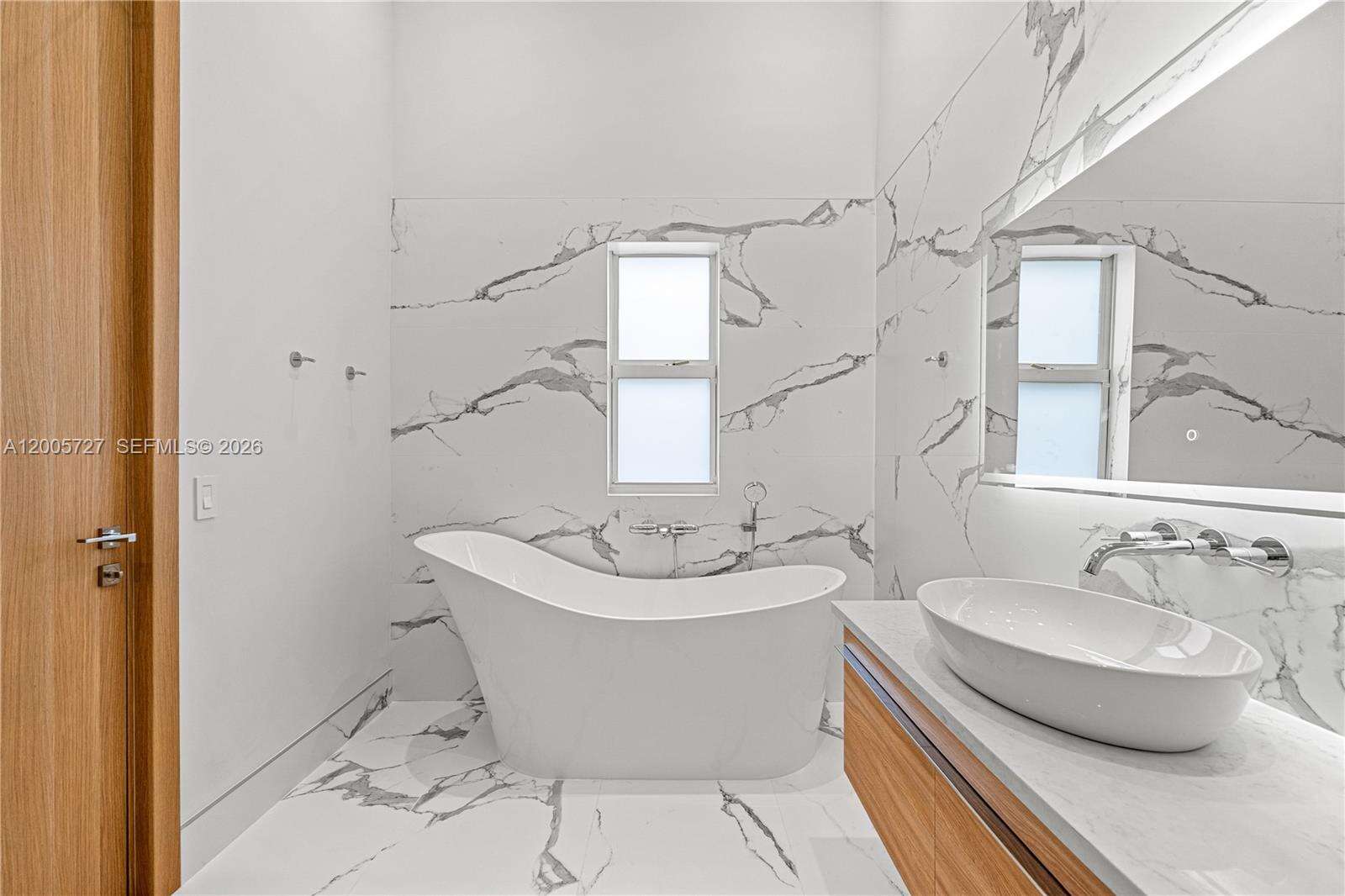 Hallandale Beach | 635 9th St N/A | Picture 2