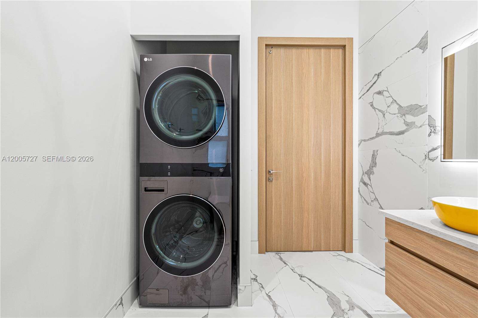 Hallandale Beach | 635 9th St N/A | Picture 15